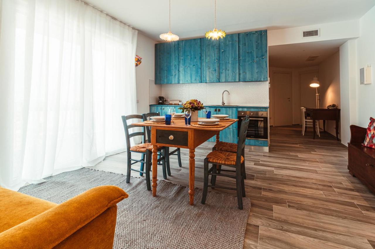 Da Riva Apartment Sea View - Housea 폴리나노 아마레 외부 사진